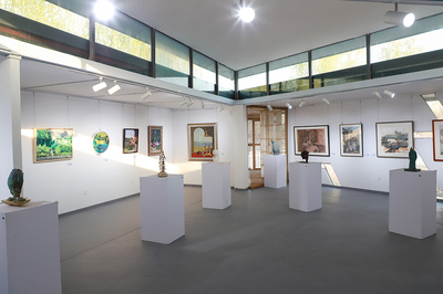 工艺美术职业学院建校60周年成果展雄安卷”在长信美术馆隆重开幕